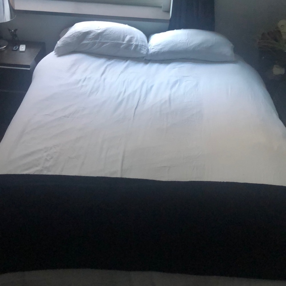 SLEEP NUMBER QUEEN SIZE MATTRESS